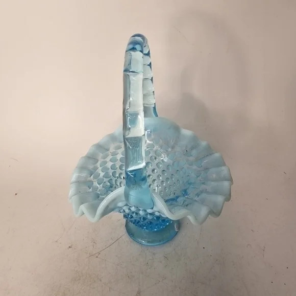Vintage Fenton blue opalescent hobnail ruffle edge‎ basket - Picture 5 of 5